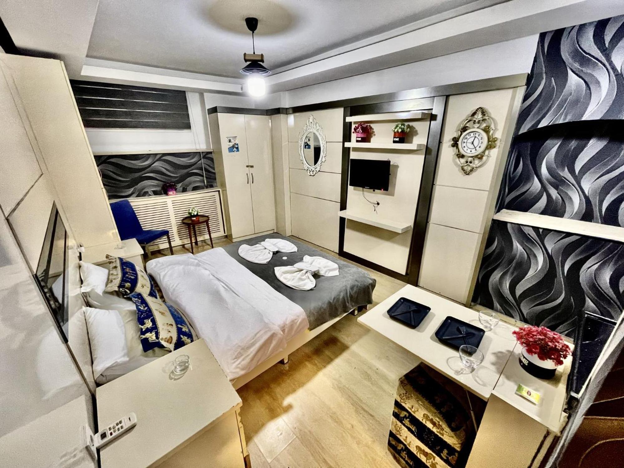Taksim Pera Center Residence Hotel Istanboel Buitenkant foto